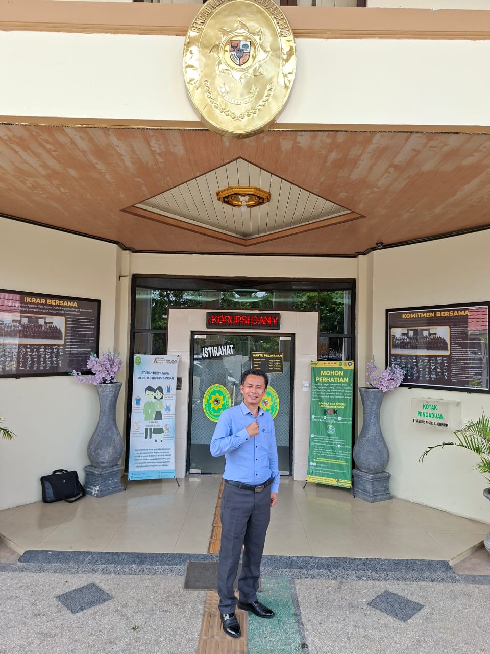 Mangantar M. Napitupulu, SH